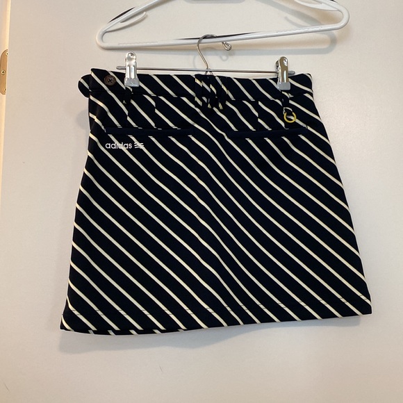 Adidas golf skort pleated stripe (dark blue, white, yellow) US XS - Picture 3 of 5